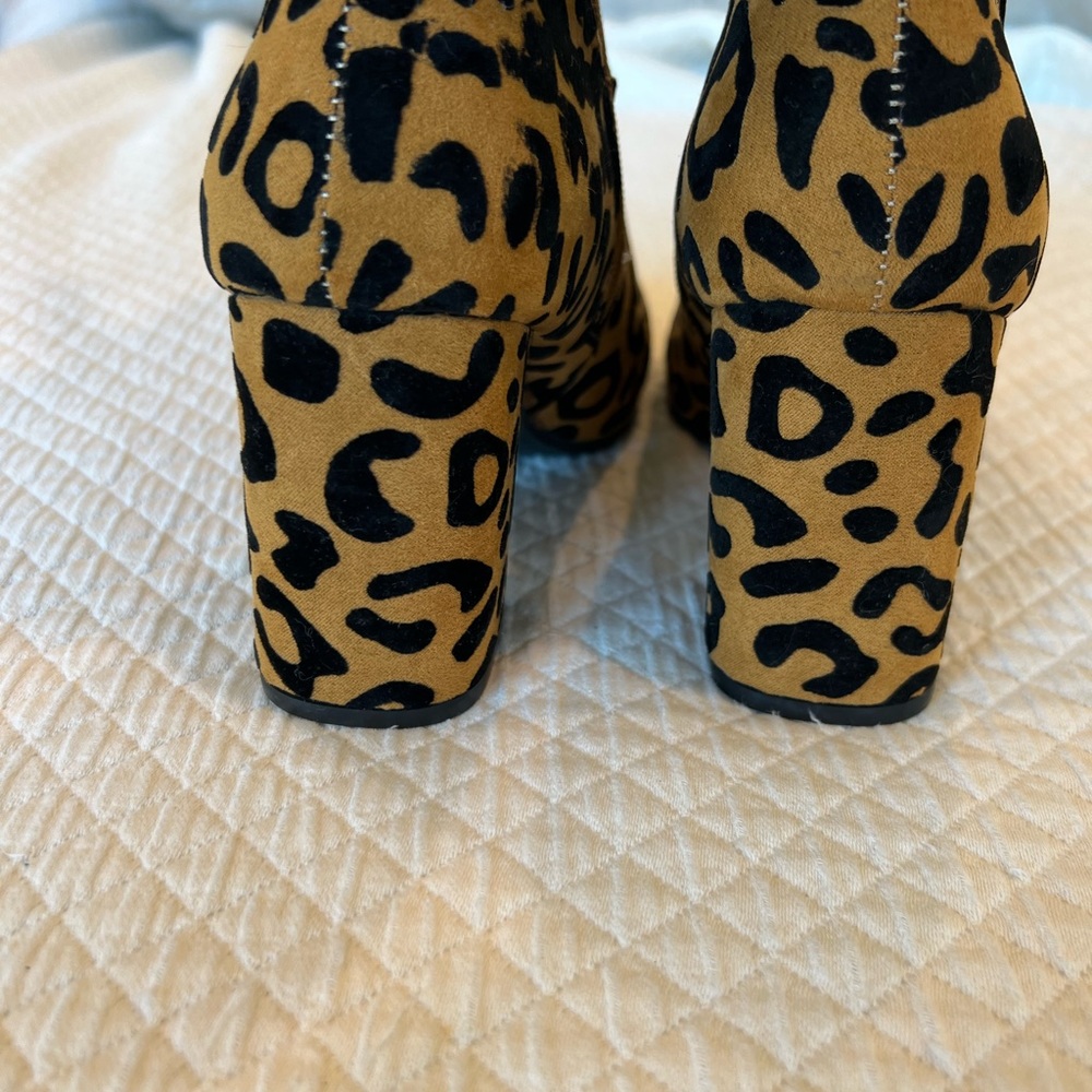 Tall leopard boot - Picture 5 of 5